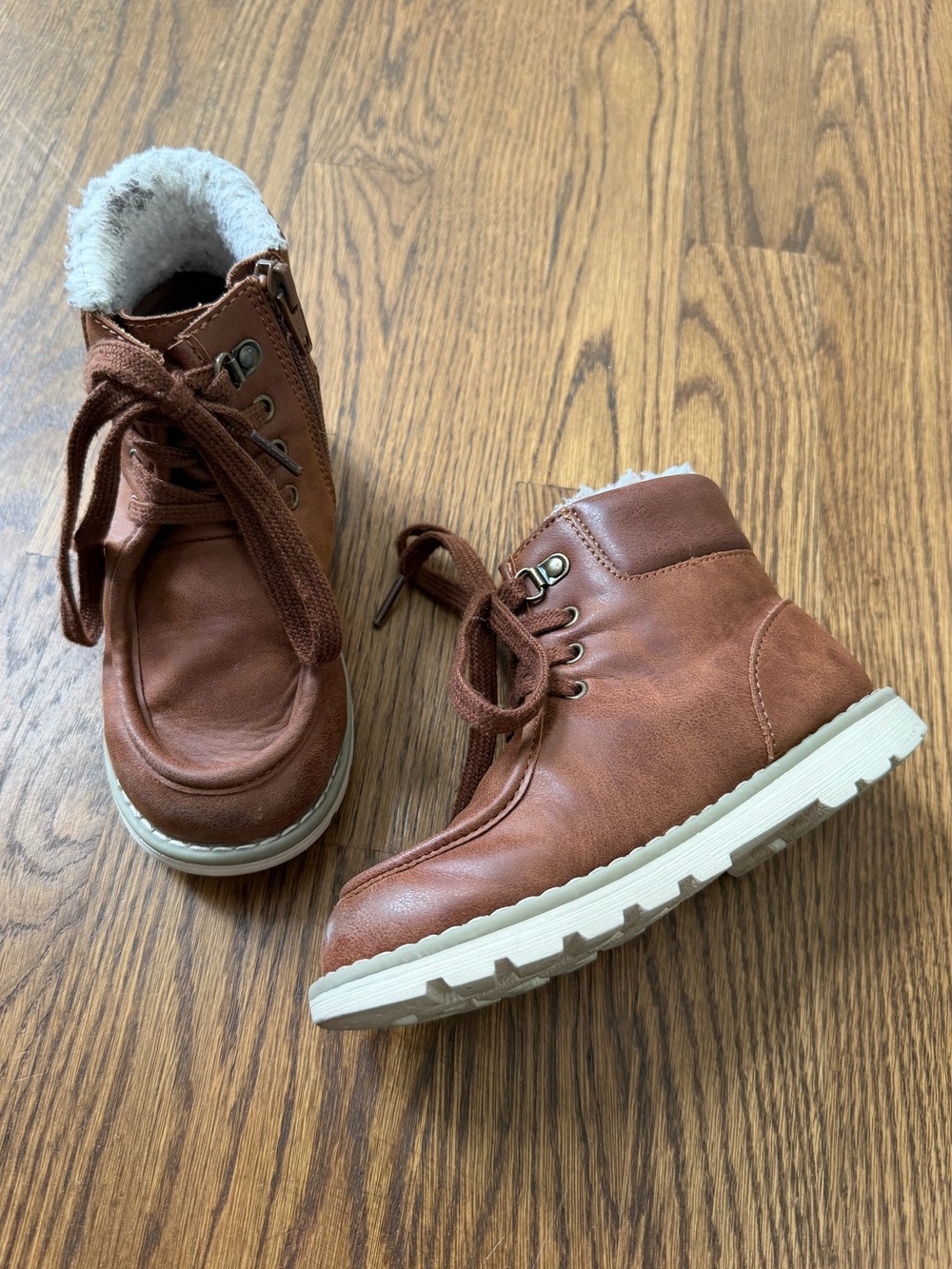 Old Navy Hiker Boot in Cognac, toddler size 10